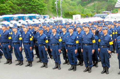 福島県警の「特別警備隊」画像